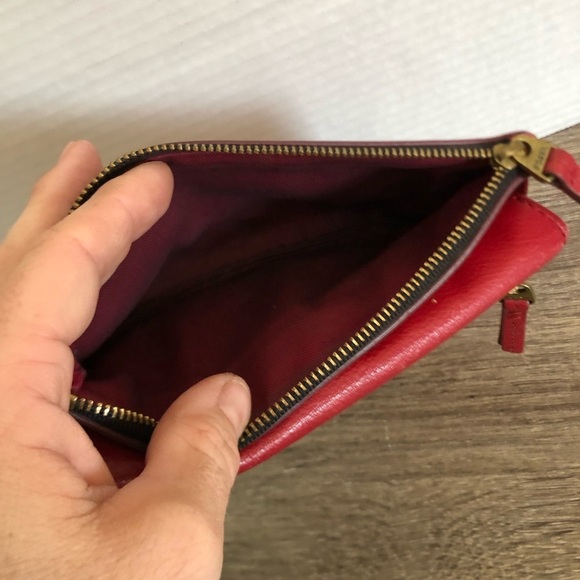 FOSSIL Red Leather Wallet - Picture 7 of 15
